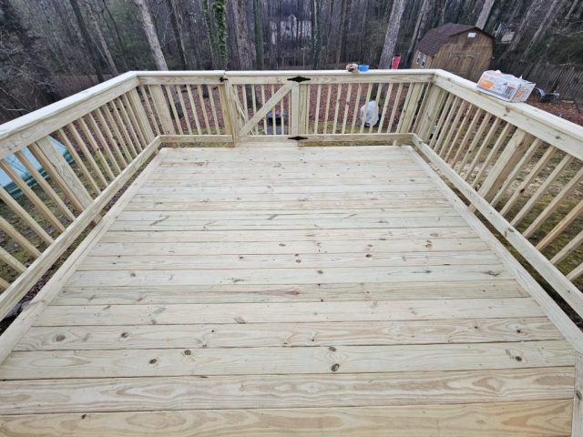Deck with Gate Deck with Gate